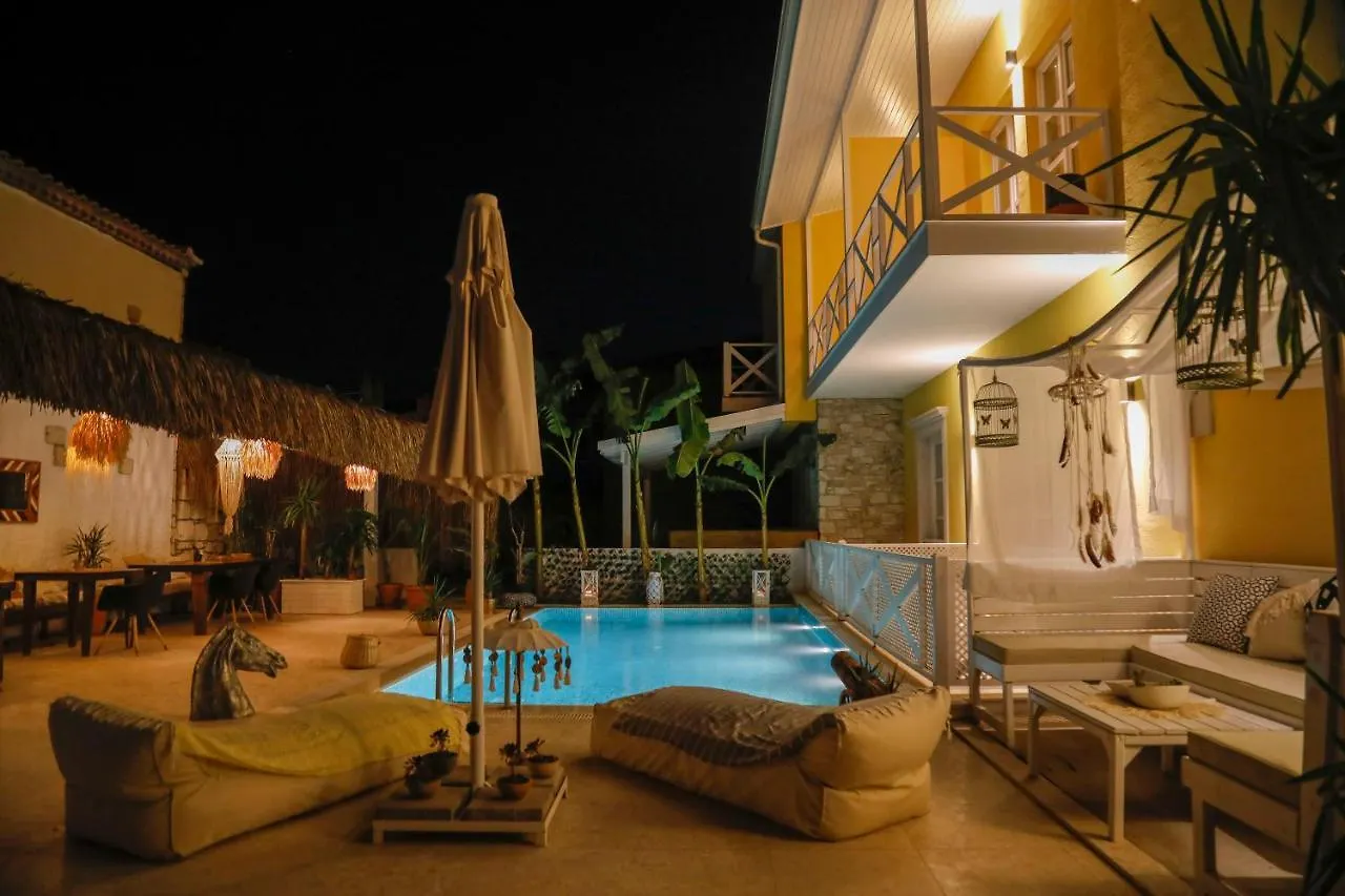 Adacan Butik Otel Esmirna