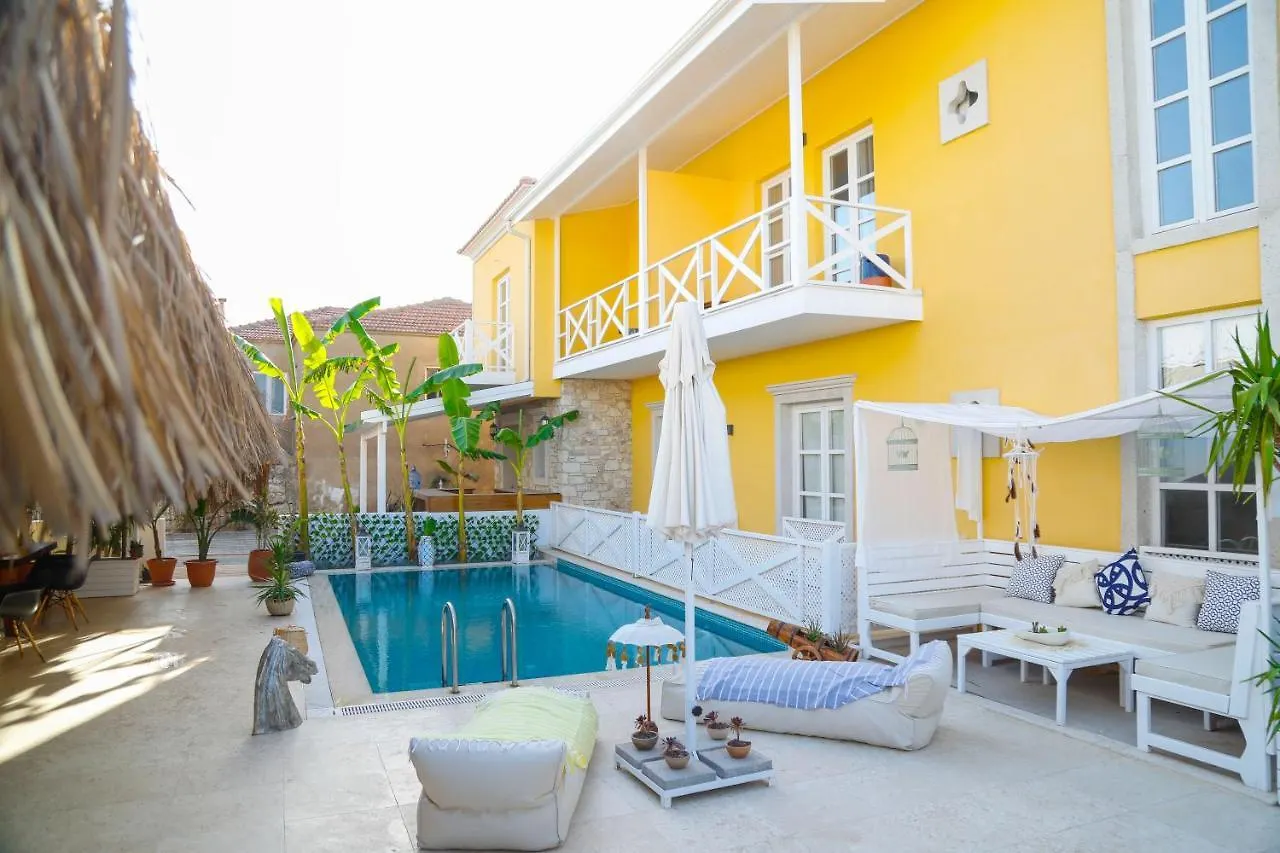 Adacan Butik Otel Esmirna 0*,  Turquía