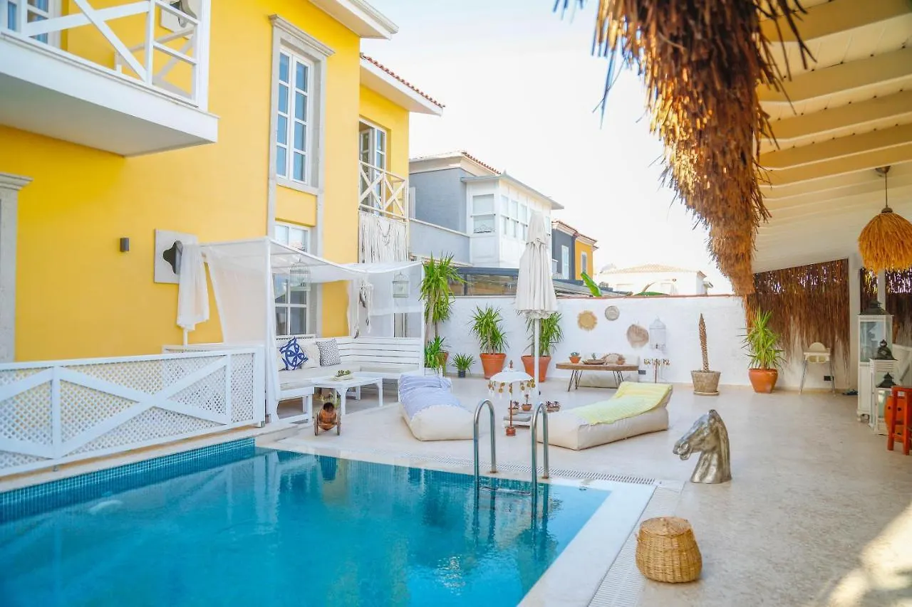 Adacan Butik Otel Esmirna